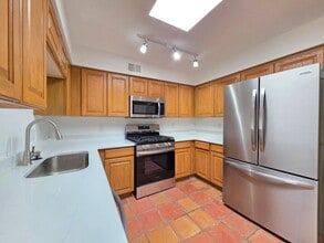 Building Photo - 1504 Escondida Ct