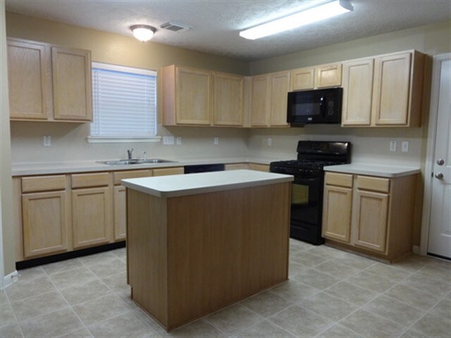 Foto del edificio - 32035 Annice Ln