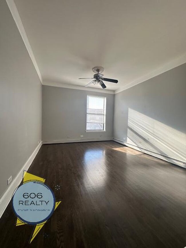 Building Photo - 364 E 59th St