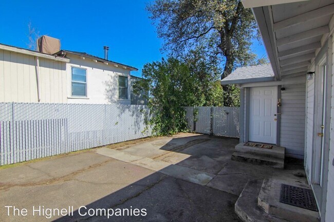 Building Photo - 3 br, 2 bath House - 1266 Olive Ave.