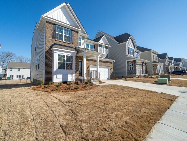 Foto del edificio - Beautiful Almost New Home with 5 Bedroom & 4.5 Baths
