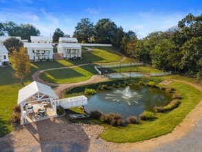 Building Photo - 144 Auttie Cir