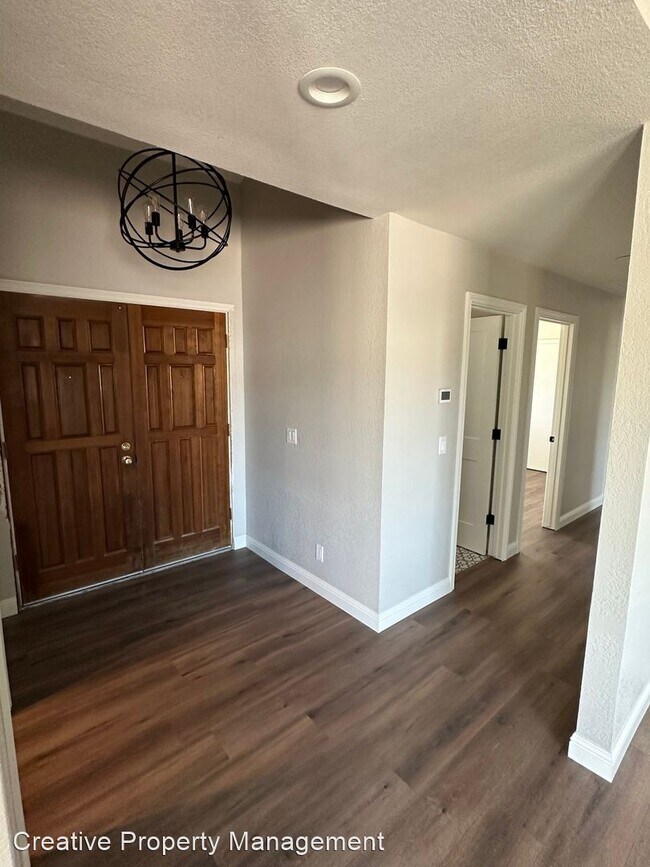Building Photo - 3 br, 2 bath House - 1135 Parkland Drive