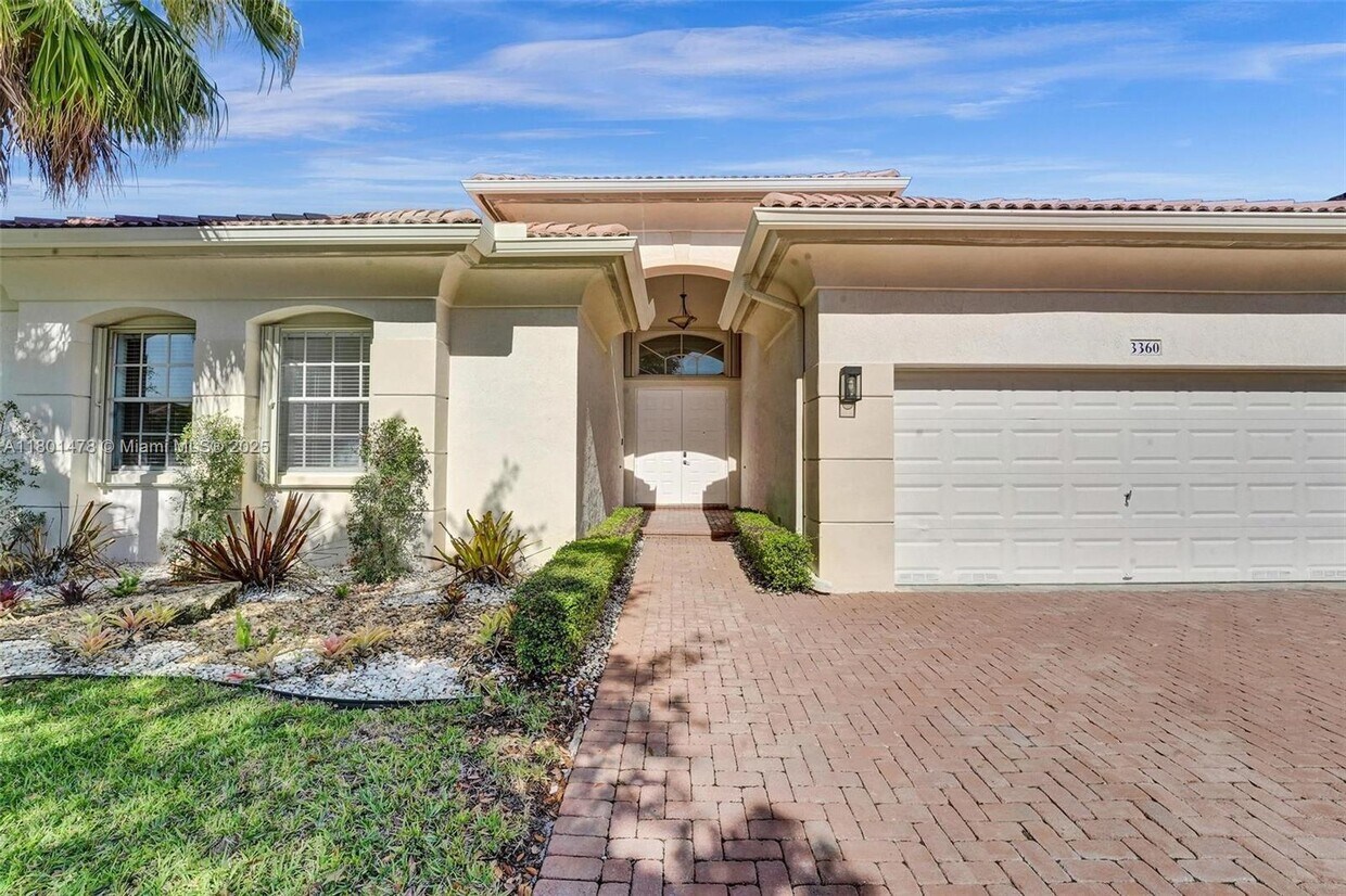 Foto principal - 3360 SW 195th Terrace