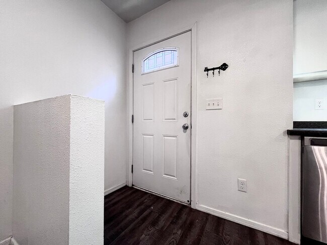 Foto del edificio - 1808-1810 Gold Ave SE