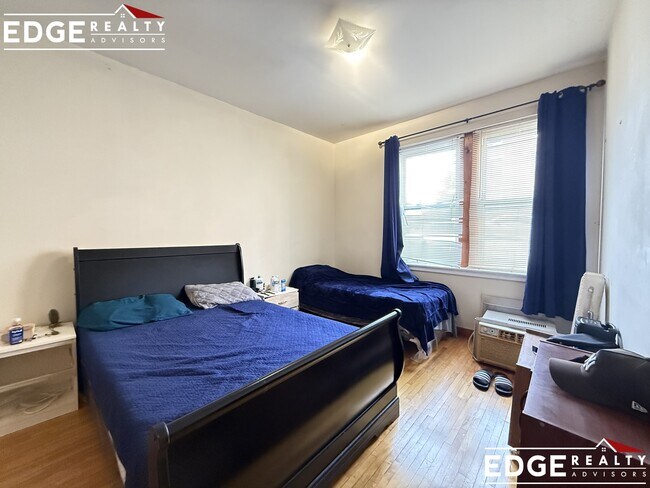 Foto del edificio - 160 Strathmore Rd