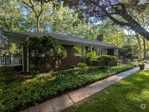 Building Photo - 28 Brookfield Rd