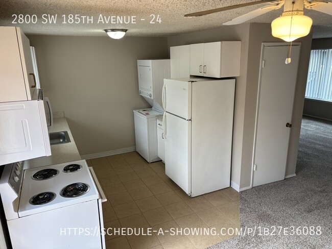 Foto del edificio - 2br Upstairs Unit - ALOHA CREST APTS Water...