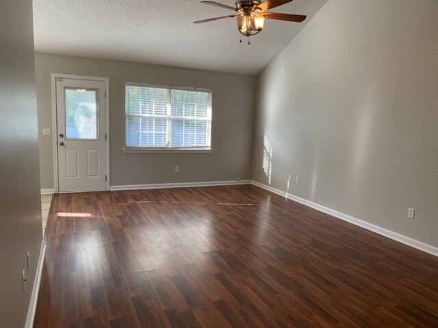 Building Photo - 2579 Zachary Ct