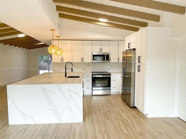 Foto del edificio - 1523 SW 19th Ave
