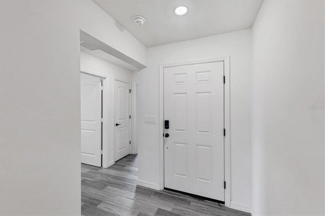 Building Photo - 7335 34th Ct E