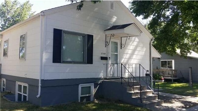 Building Photo - 2302 8th Ave N