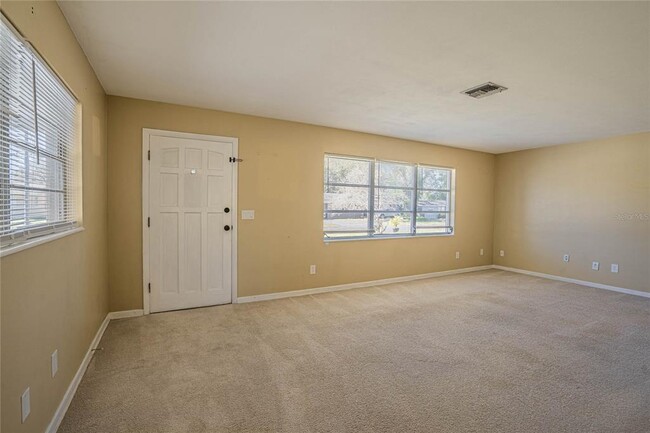 Building Photo - 120 Longfellow Rd