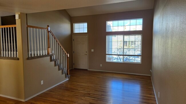 Building Photo - 4142 Heathmoor Dr