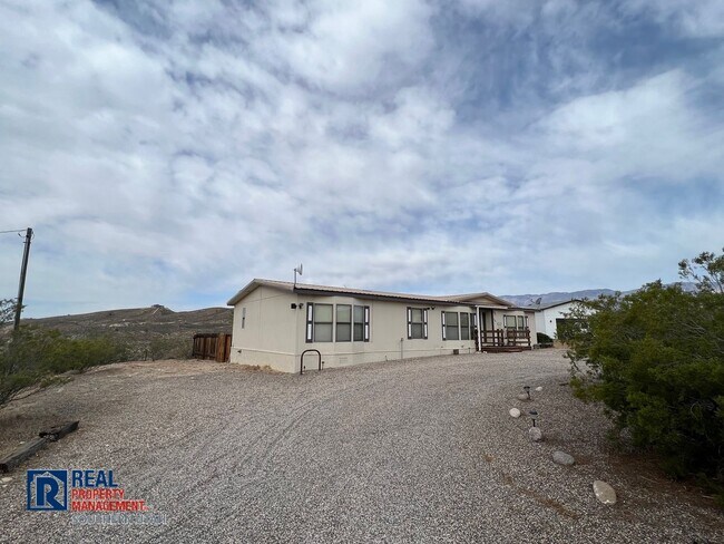 Foto del edificio - Toquerville home on large lot