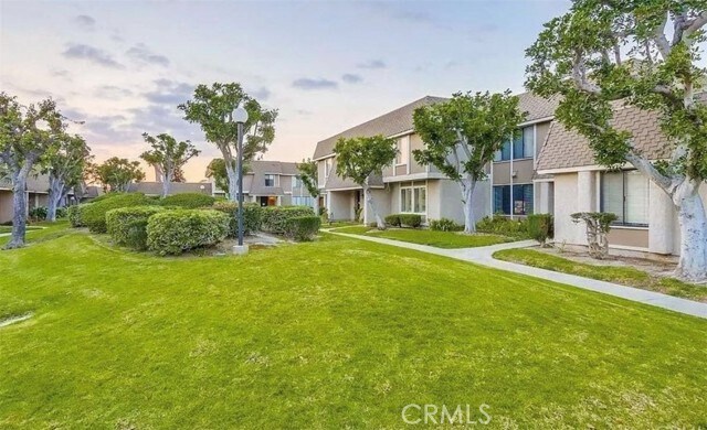 Foto principal - 2153 W Churchill Cir