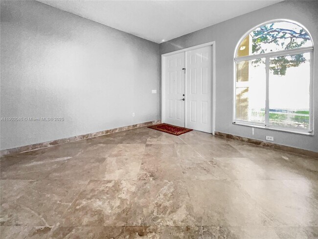 Foto del edificio - 1736 NE 9th Dr