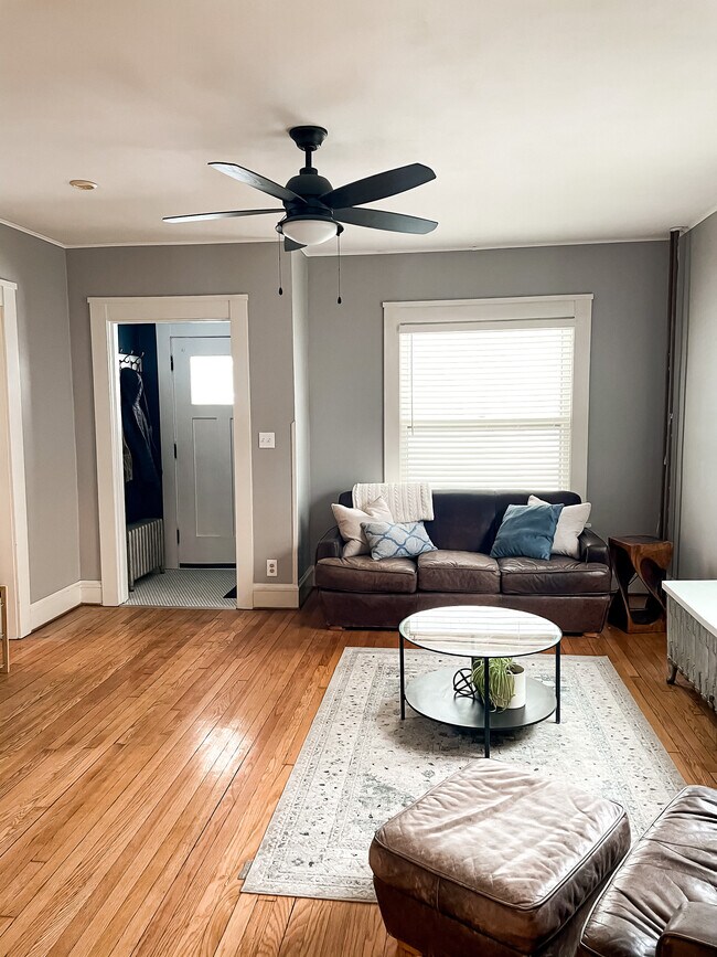 Living Area - 2332 E Washington Ave