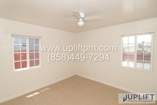 Building Photo - Jefferson Ave Apt A (782)
