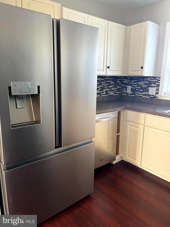 Foto del edificio - 4195 Nantucket Dr