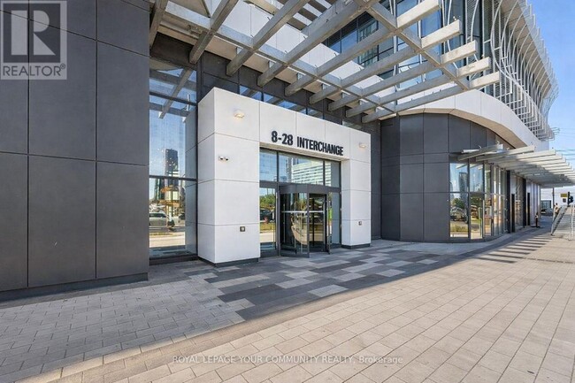 Photo du bâtiment - 8 Interchange Wy