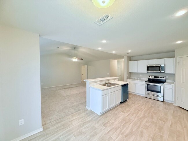 Building Photo - 3008 Emerald Pk Trl