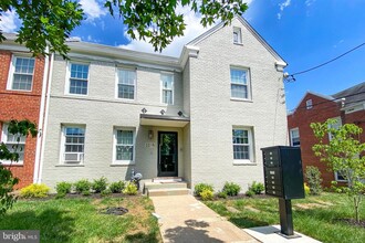 Building Photo - 2215 40th St NW