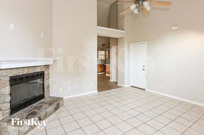 Foto del edificio - 3380 Chadbury Dr NW
