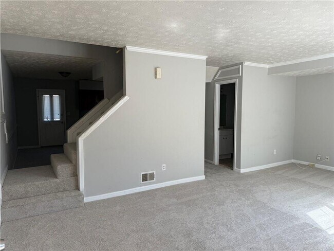 Foto del edificio - 2124 Fieldstone View Ct SE