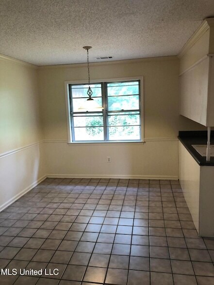 Building Photo - 8341 Old Forge Rd