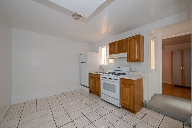 Foto del edificio - 1851 42nd Ave