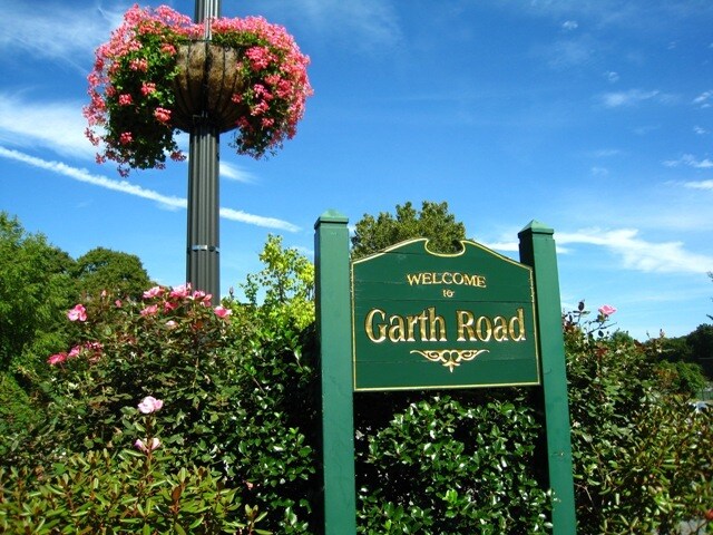 Foto del edificio - 155 Garth Rd
