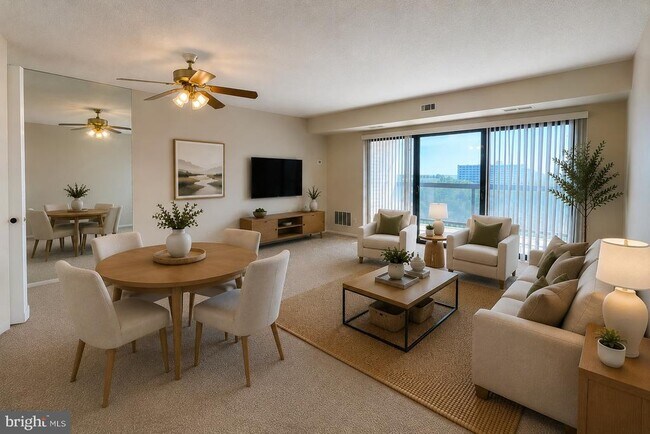 Foto del edificio - 205 Yoakum Pkwy