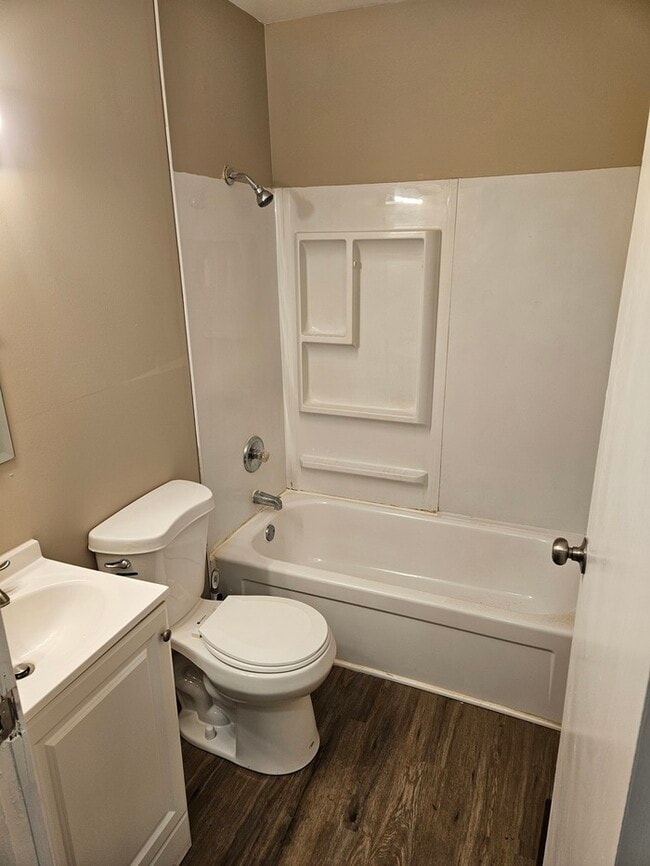 Building Photo - House available for Section 8 voucher program