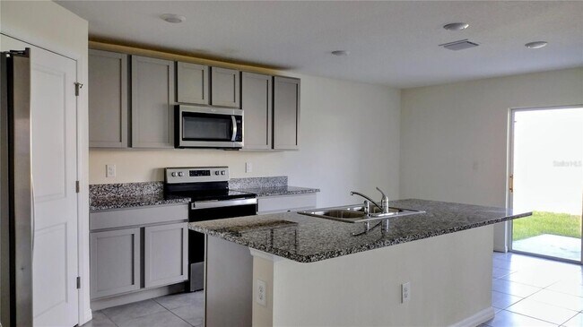 Foto del edificio - 16702 Carlton Pond St