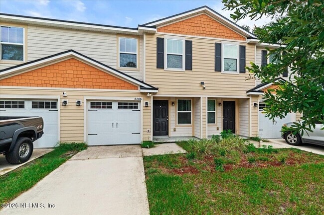 Building Photo - 8206 Halls Hammock Ct