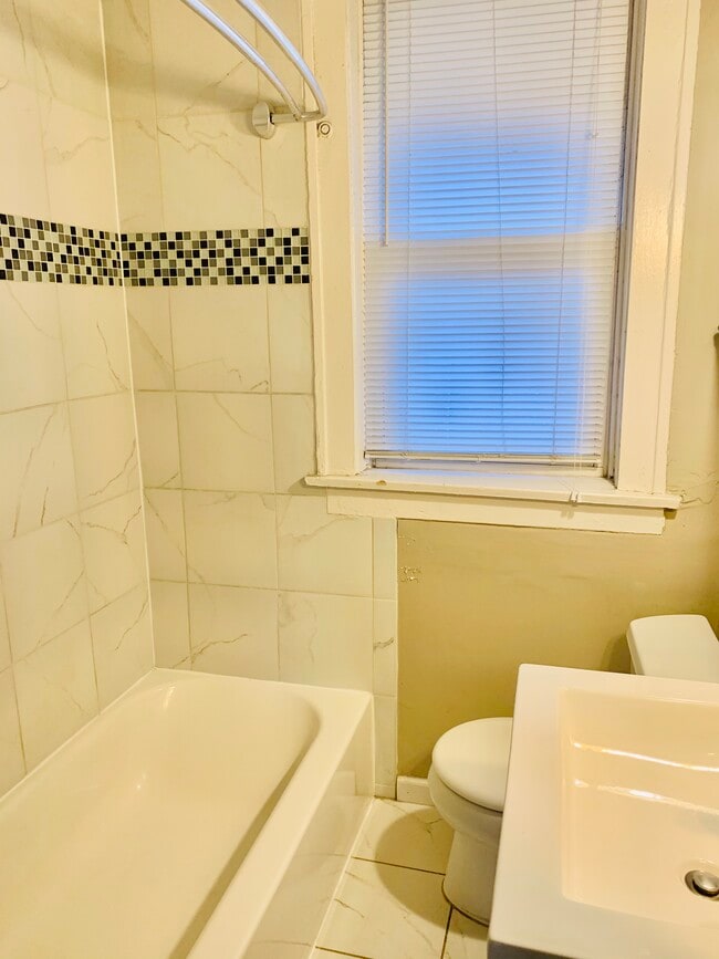 Bathroom - 1212 Woodland Dr