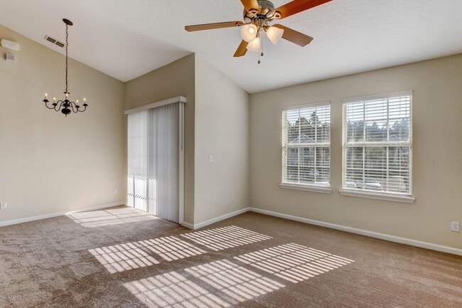 Living/Dining - 575 Oakleaf Plantation Pkwy