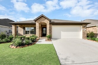 Building Photo - 26631 Castiel Dr