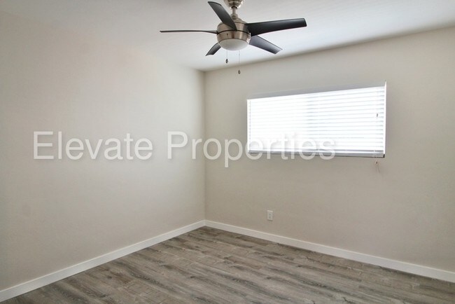 Building Photo - 3880 Conde St
