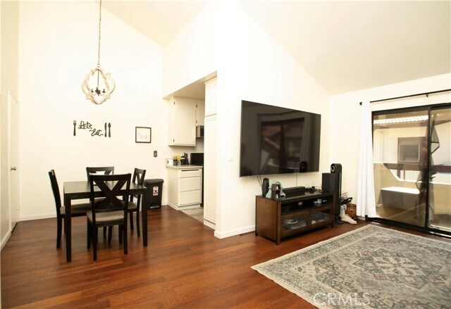 Building Photo - 18012 Saratoga Way