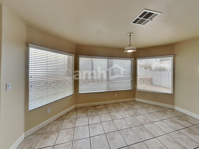 Foto del edificio - 9120 Terrace Ridge Ct