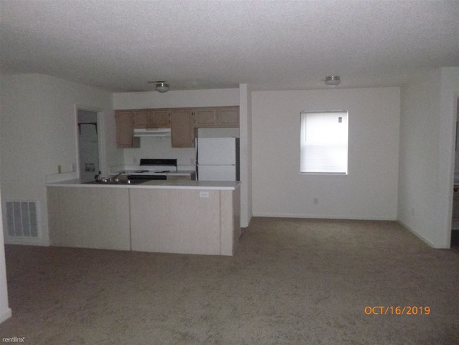 Building Photo - 2 br, 2 bath Apartment - 2928 West Hills Dr