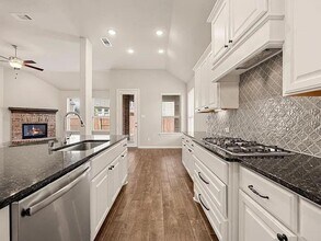 Building Photo - 23202 Brookdale Bay Ln