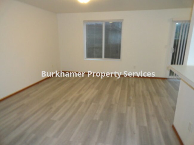 Building Photo - 1303 S Montesano St