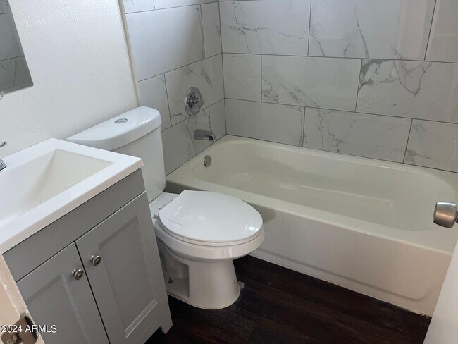 Foto del edificio - 1006 S Dorsey Ln