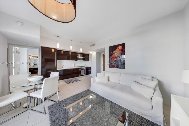 Building Photo - 3739 Collins Ave