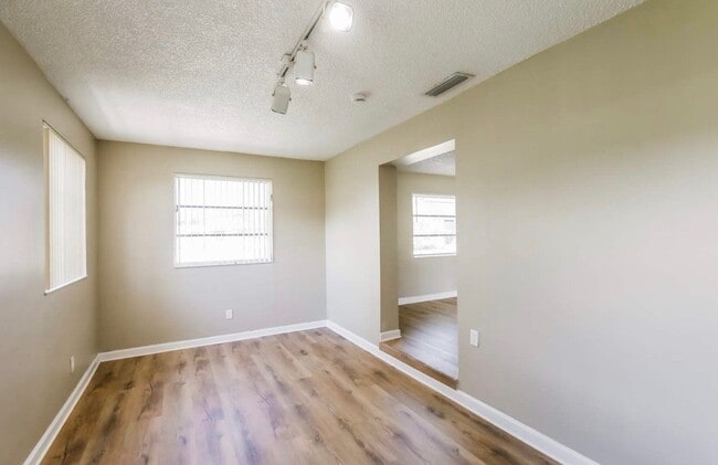 Building Photo - 3011 SW 97th Ct