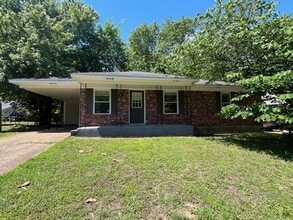 Building Photo - 6675 Camelot Rd
