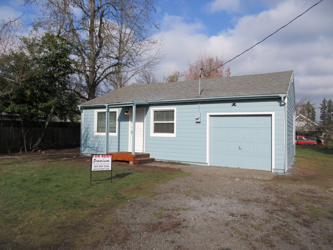 Primary Photo - One Bedroom Home in Keizer